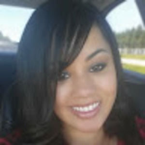 Meet your Posher, Claudia